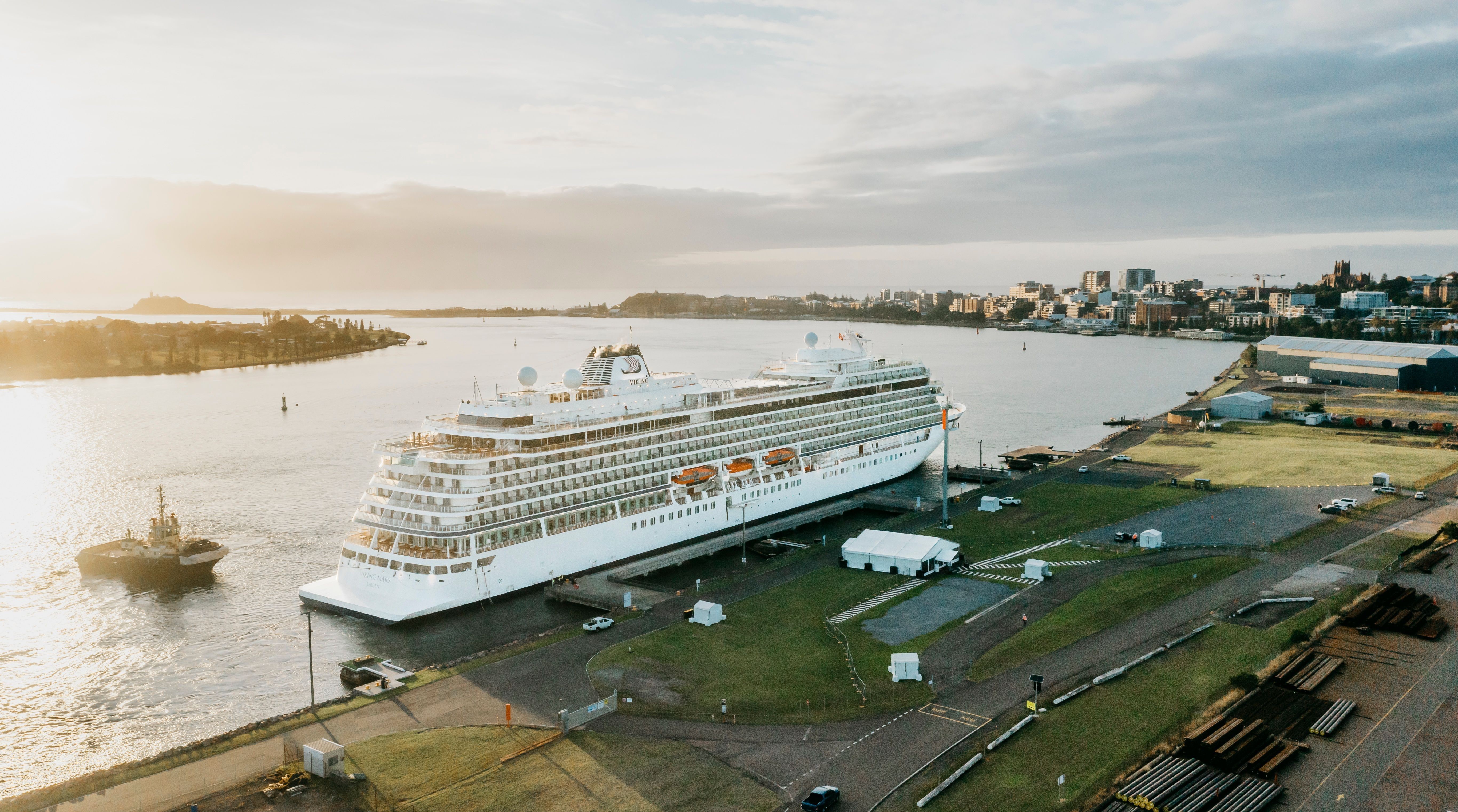 Cruise Ship entering Newcastle Harbour