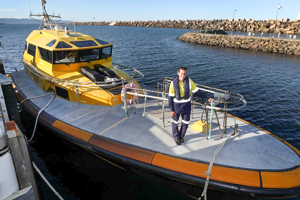 Maritime training program invites Indigenous women to take the helm in Newcastle