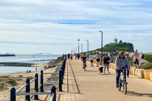 Photo of pedestrians at Macquarie Pier
