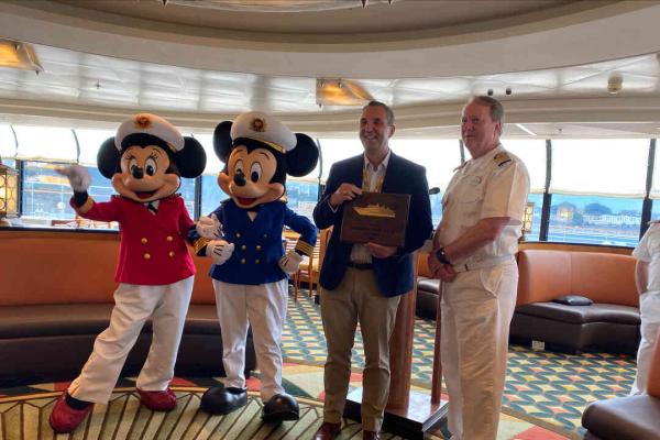Disney Wonder arrives down under