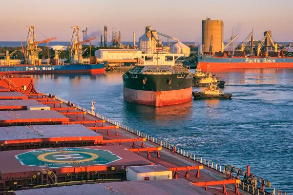 New report unveils $650 billion impact of Australian ports