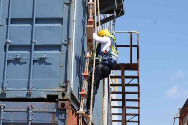 Port Kembla steps up with brand new ladder training facility